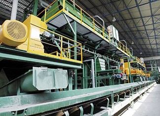 Υπερφορολόγηση και υψηλό κόστος ενέργειας πλήττουν τη βιομηχανία