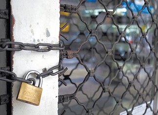 Στη λήθη περνούν ιστορικές βιομηχανίες της Ελλάδας