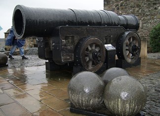 Αχός βαρύς ακούγεται…