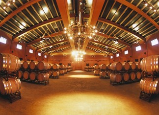 "Εμφύλιος" μικρών και μεγάλων οινοποιητικών επιχειρήσεων