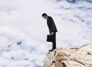 Χωρίς μαγικές λύσεις