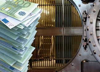 "Πιέσεις" στους Έλληνες καταθέτες του εξωτερικού