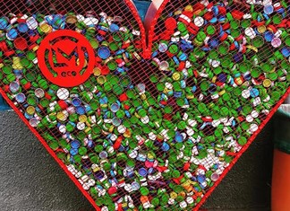 Το περιεχόμενο των μπλέ κάδων ανακυκλώνεται στην Καρδίτσα