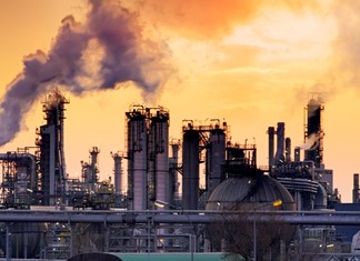 Tο ανθρακικό αποτύπωμα της ηλεκτροπαραγωγής και η ζημιά στην Ελληνική βιομηχανία