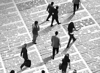 Διεκπεραίωση αντί δημιουργίας υπεραξίας