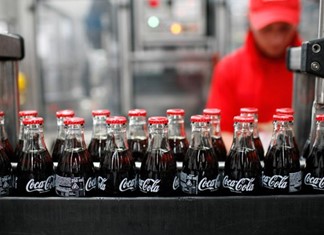 ΕΨΑ, Βίκος, Λουξ κατά Coca Cola για το μπουκάλι