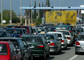 Οι Ρουμάνοι πρώτοι στις αφίξεις με αυτοκίνητο