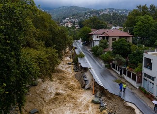 Το καλοκαίρι οι ανάδοχοι για τους δρόμους