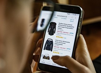 Τζίρος έως και 1 δισ. στα e-shops την εβδομάδα των προσφορών