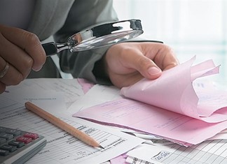 Έλεγχος στις επιχειρήσεις που μετέφεραν την έδρα τους στο εξωτερικό