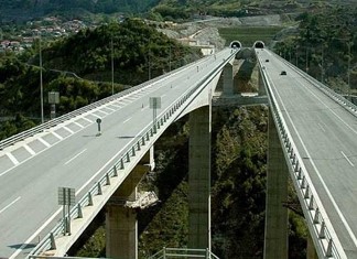 Επτά σχήματα για την Εγνατία - Εκτός ο  Σαββίδης