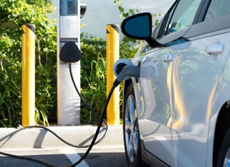 ΔΕΗ: Διαγωνισμός για 1.000 σημεία φόρτισης