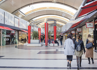 Επαναλειτουργεί από σήμερα το Fashion City Outlet στη Λάρισα