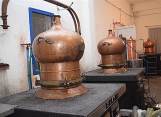Βράζουν 250 καζάνια για τσίπουρο Τυρνάβου