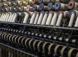 Σε αρνητικό έδαφος ένδυση - κλωστοϋφαντουργία 