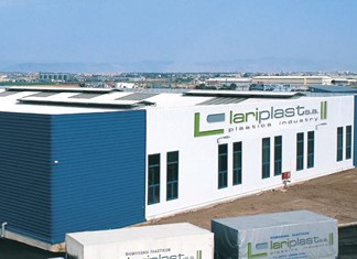 Η Lariplast μπαίνει και στα χάρτινα προϊόντα