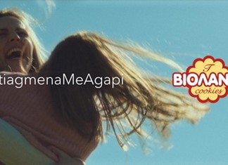 Η νέα καμπάνια της Βιολάντα από την Magiq Doorz