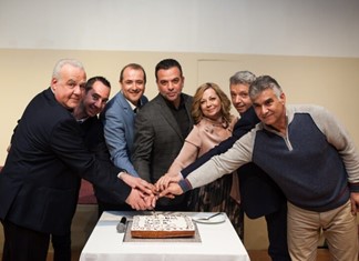 Οι εμποροβιοτέχνες της Μαγνησίας έκοψαν την Πρωτοχρονιάτικη πίτα τους