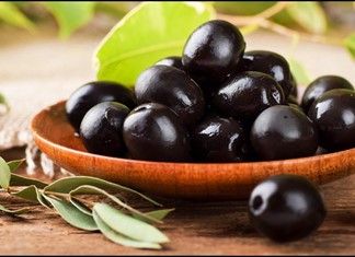 Αύξηση πωλήσεων, αλλά και ζημιές για τις ελιές Σιούρας από το Βόλο