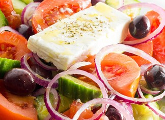 Όταν η χωριάτικη στην Σμίξη κοστίζει 7 ευρώ