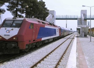 Παλαιοφάρσαλος: Οι τουρίστες γεύτηκαν το κρατικό μας τρένο  