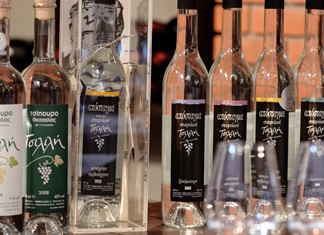 Ανανέωσαν τη συνεργασία τους Καρούλιας - Τσιλιλής 