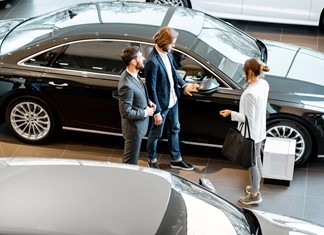 Καινούργια αυτοκίνητα: Συμφέρουν τα ετοιμοπαράδοτα; 