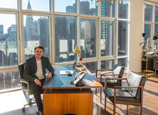 Ένας 26χρονος εκατομμυριούχος συμβουλεύει...