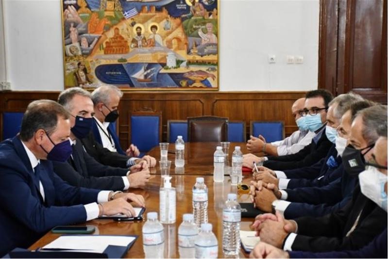 Φέτα: Το Δ.Σ. της Διεπαγγελματικής συναντήθηκε με τον ΥπΑΑΤ