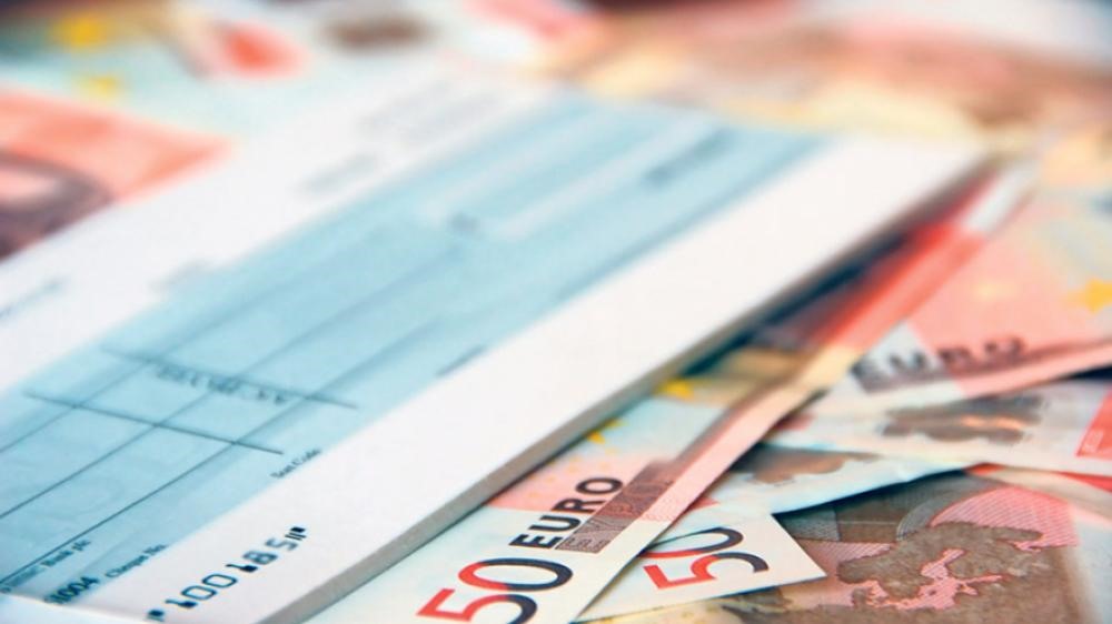 Χαλαρώνουν οι κανόνες για την εξόφληση επιταγών