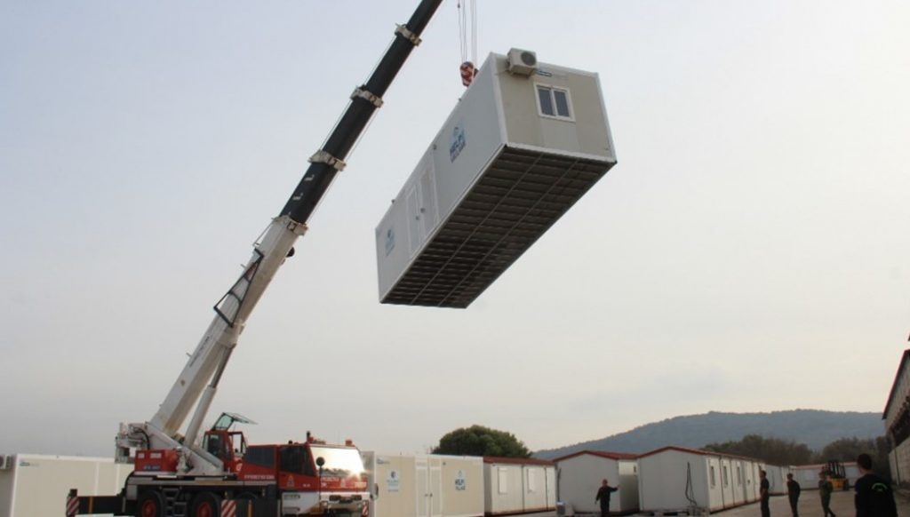 Έργο οικίσκων 10 εκ. ευρώ σε κοινοπραξία της θεσσαλικής SHELTER Α.Β.Ε.Ε.