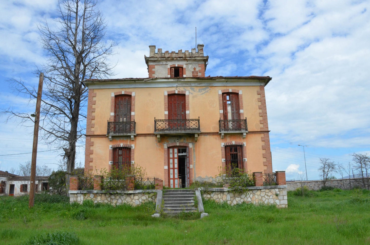 Πύργος Χαροκόπου: Αναστέλλεται ο πλειστηριασμός
