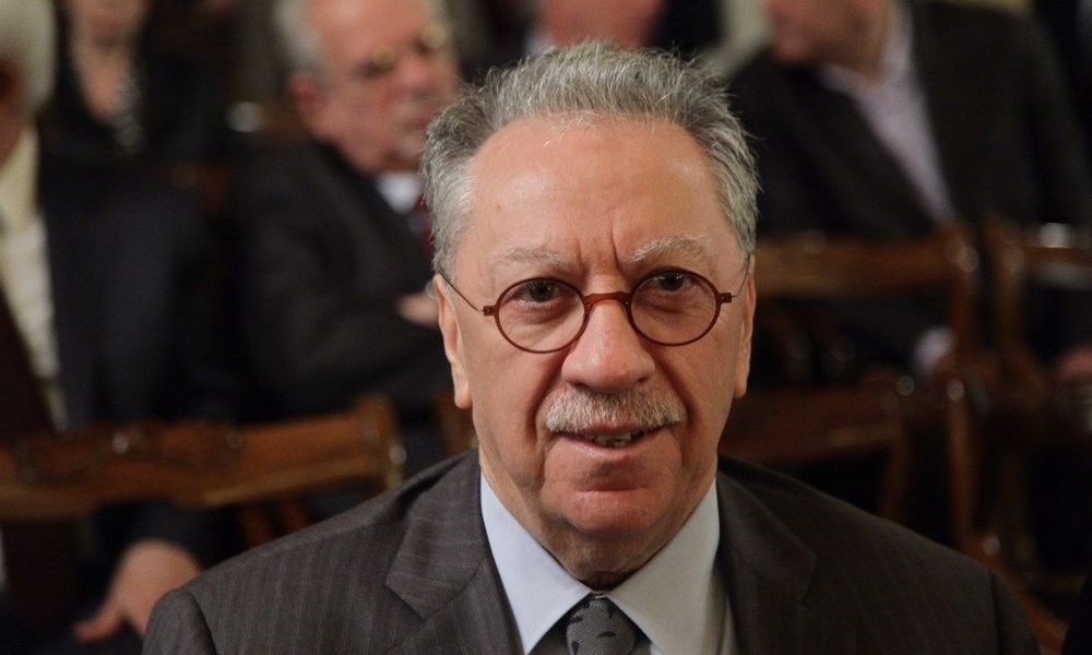 Δίωξη σε Σάλλα για την παραβίαση των capital controls 