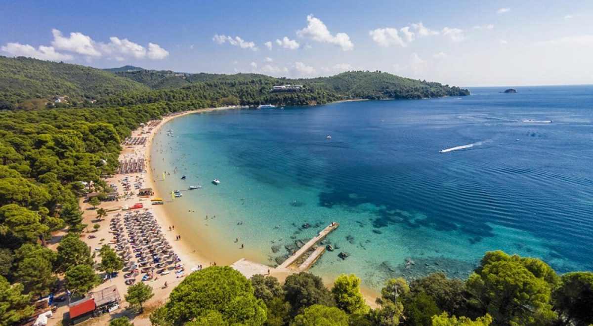 Οι περιορισμοί στις αφίξεις πνίγουν και το φετινό καλοκαίρι