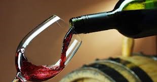 Παπανάτσιου: Παράθυρο για κατάργηση φόρου στο κρασί