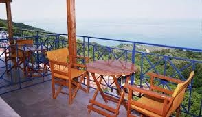 Λαρισινά παράλια: H Airbnb ‘τσάκισε’ τα παραδοσιακά ενοικιαζόμενα