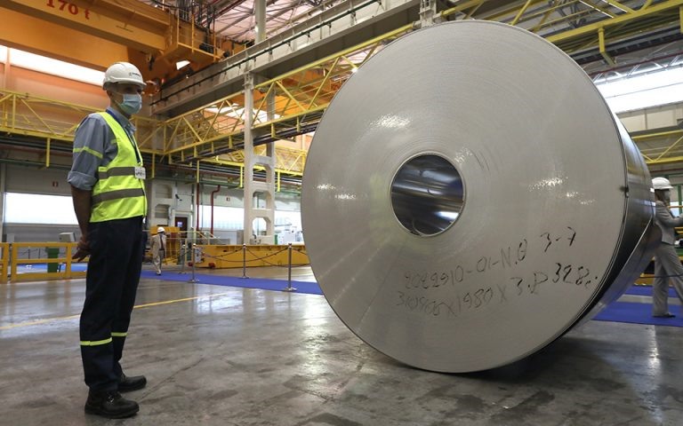 Γρίφος η στήριξη της βιομηχανίας με φθηνό ρεύμα