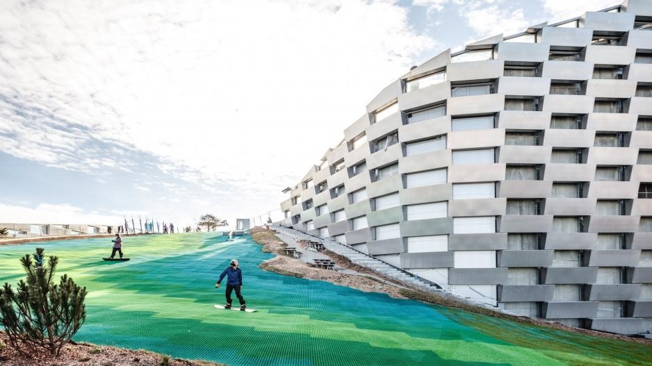 Σχέδιο 56 ημερών για σταδιακή επανεκκίνηση της οικονομίας