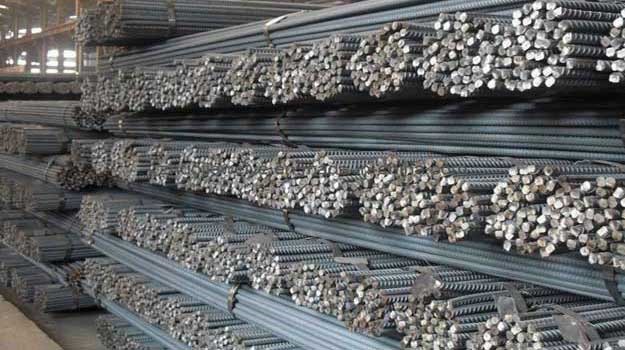 Κίνδυνος εμπορικού πολέμου μετά τους δασμούς Τραμπ