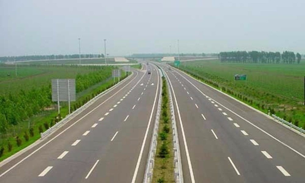 Διελεύσεις και εργαζόμενοι στους αυτοκινητόδρομους κατά το 2016