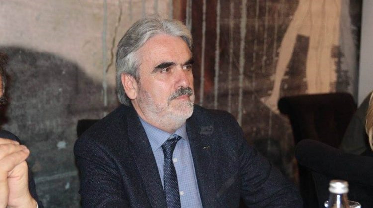 Ο Βασίλης Γιαγιάκος ξανά πρόεδρος του Επιμελητηρίου Τρικάλων