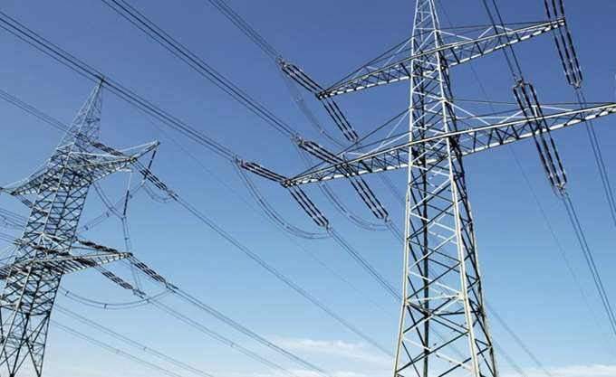 Η μάχη για τα 2,5 δισ. της αγοράς ρεύματος