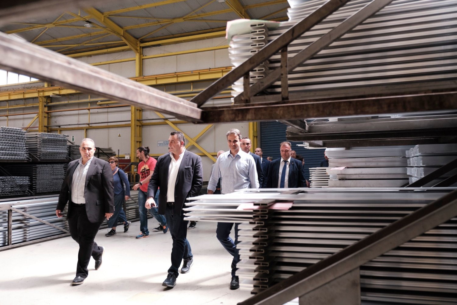 Τις εγκαταστάσεις της Εxalco επισκέφτηκε στη Λάρισα ο Κυριάκος Μητσοτάκης