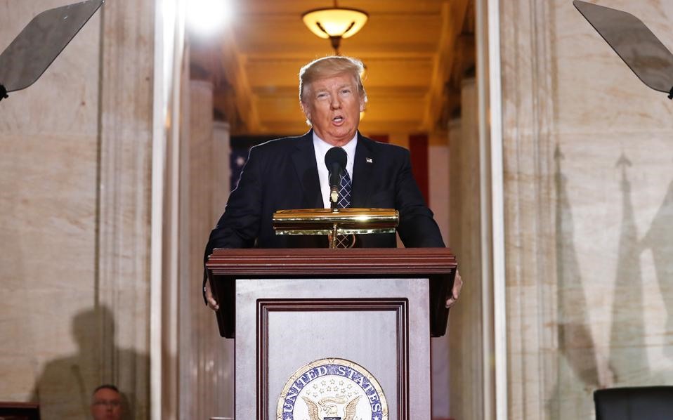 Οι ΗΠΑ μειώνουν την φορολογία των επιχειρήσεων από το 35% στο 15%  