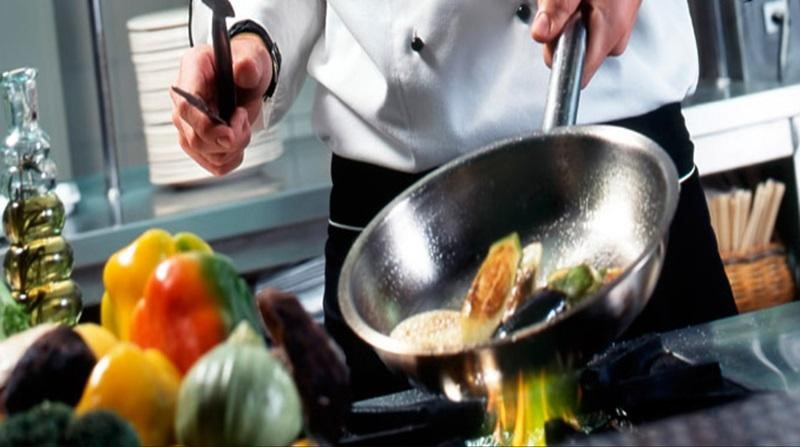 Θεσσαλία: Βελτιωμένες οι προσλήψεις τον Ιούλιο λόγω εστίασης