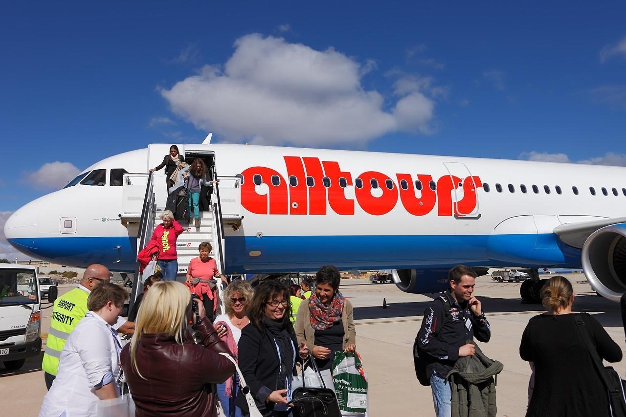 Οι Σποράδες στον κατάλογο του κολοσσού Alltours για το 2018