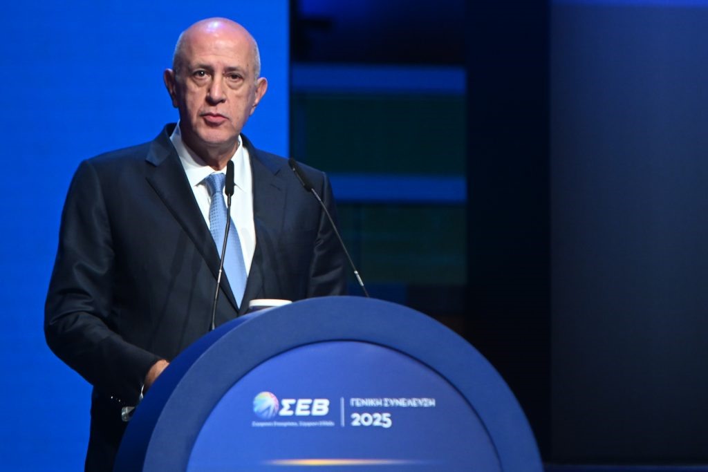 Η βιομηχανία δίνει μισθούς 35% υψηλότερους 