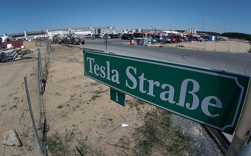 Η tesla πήρε άδεια για εργοστάσιο στη Γερμανία