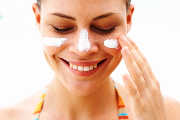 Πολύ υψηλή αντηλιακή προστασία χωρίς άρωμα