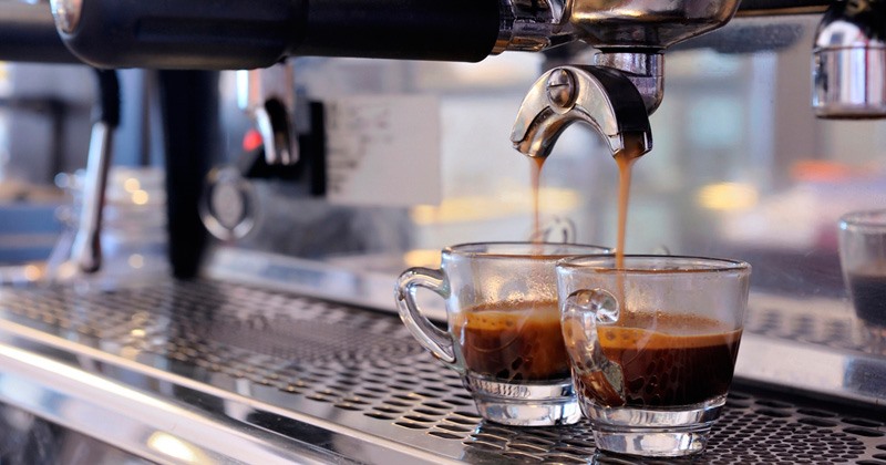 Φεστιβάλ καφέ και εταιρεία agromarketing από το Επιμελητήριο Λάρισας